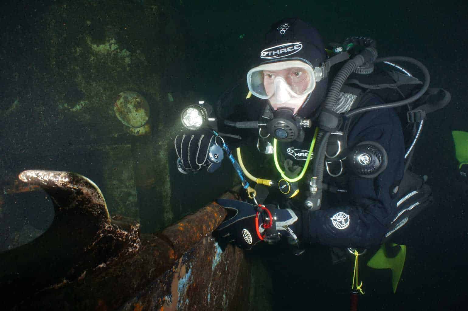 Drysuit diving helpful hints and advice - DIVE LIKE A PRO