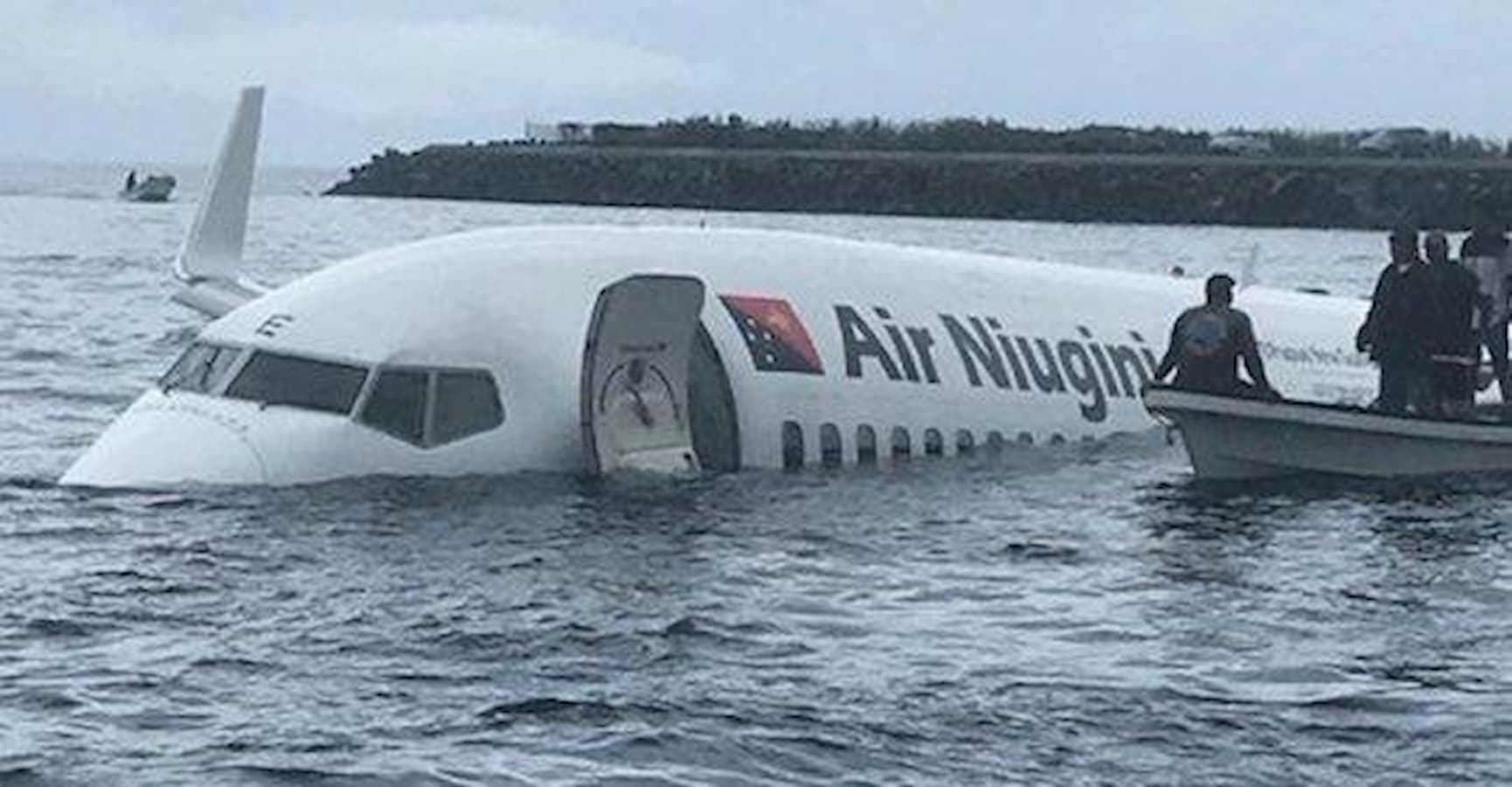 Air Niugini airplane crash