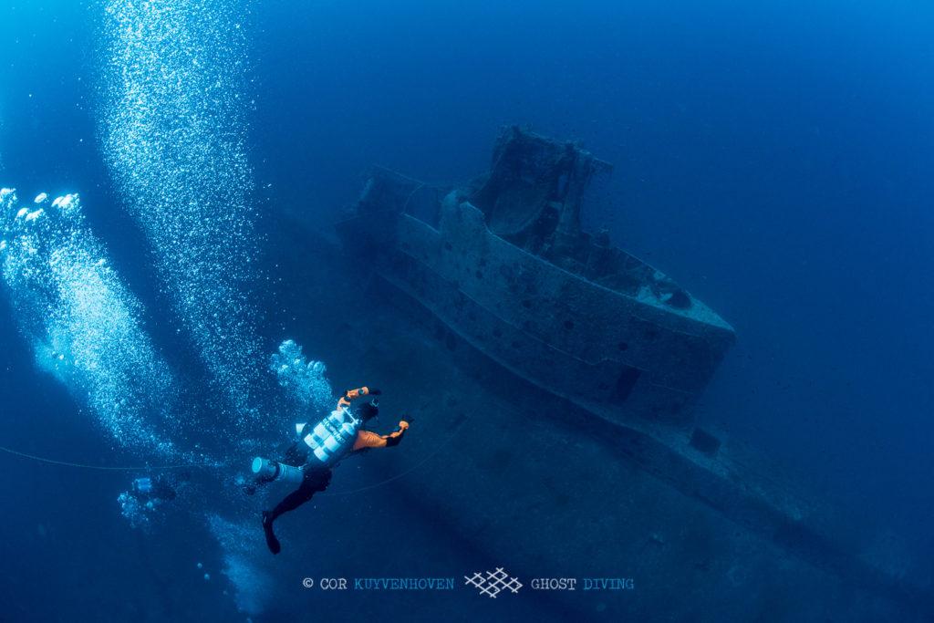 Ghost Diving