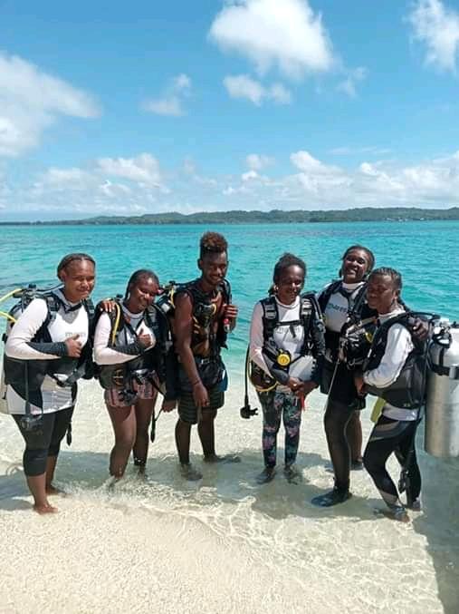Learn to Dive with Miss Solomon Islands 