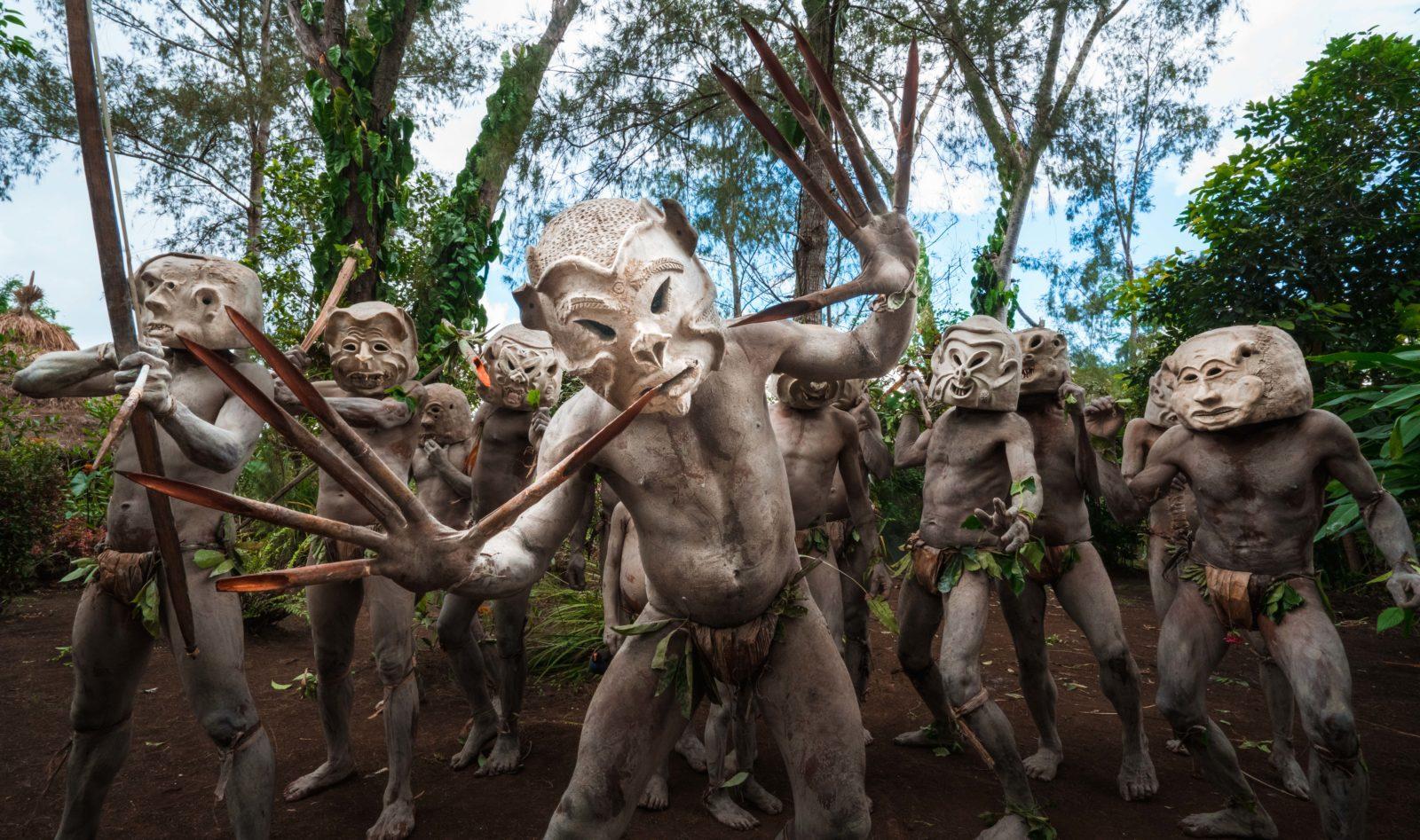 12 Great Reasons to Add PNG to your Bucket List 6 Asaro Mudmen Tribe