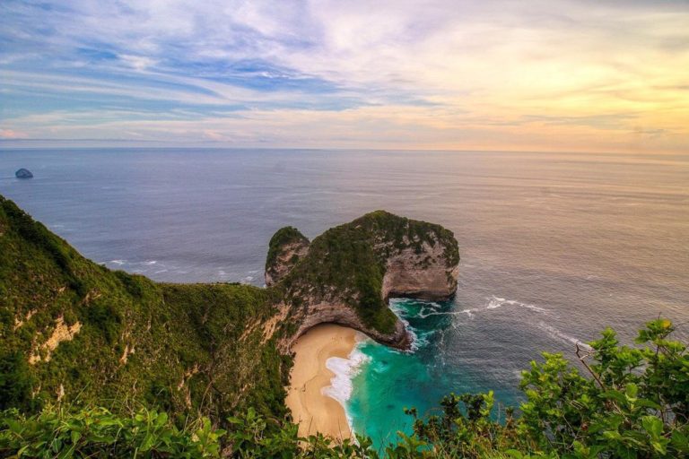 8 of the Best Beaches in Indonesia