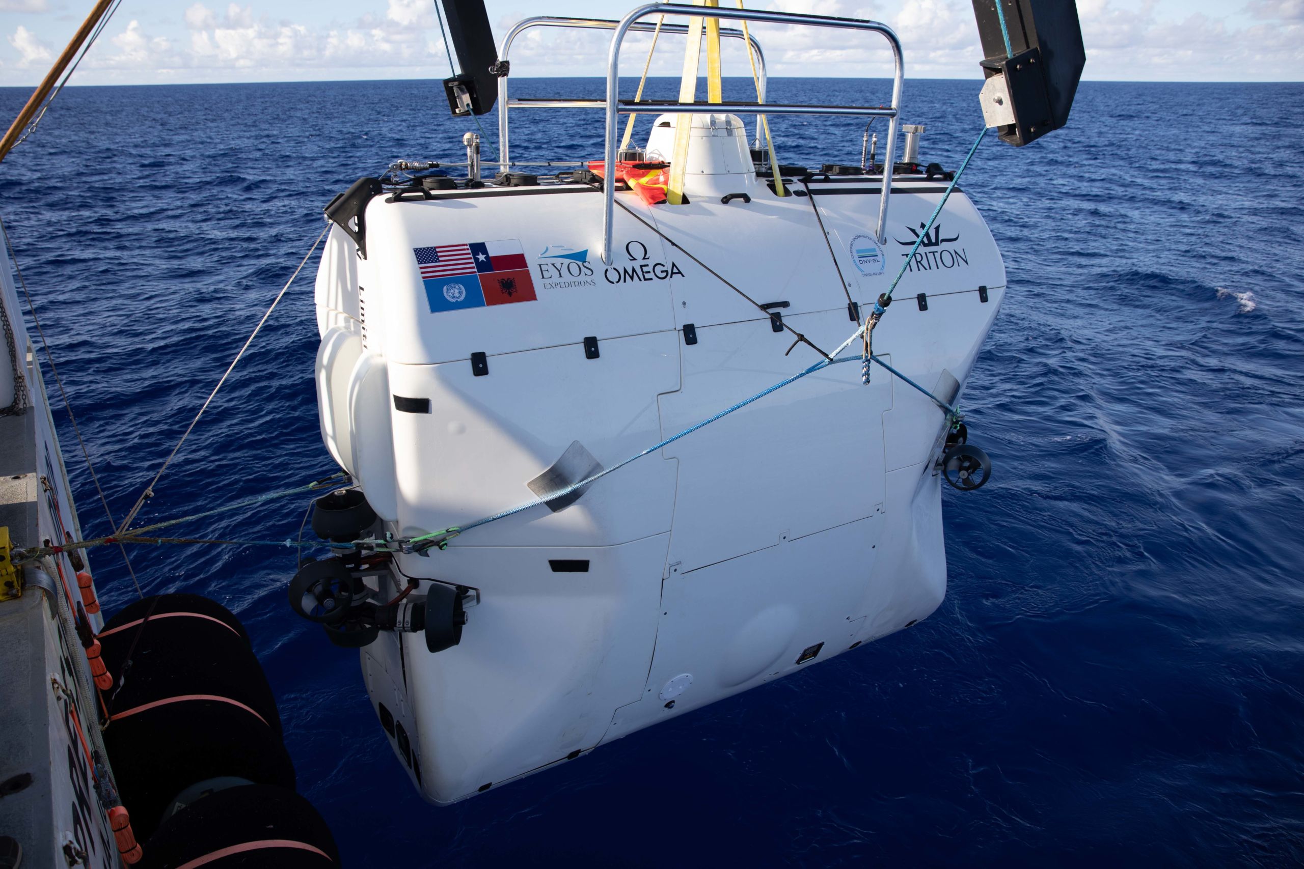 The Mariana Trench New Record Breaking Dive