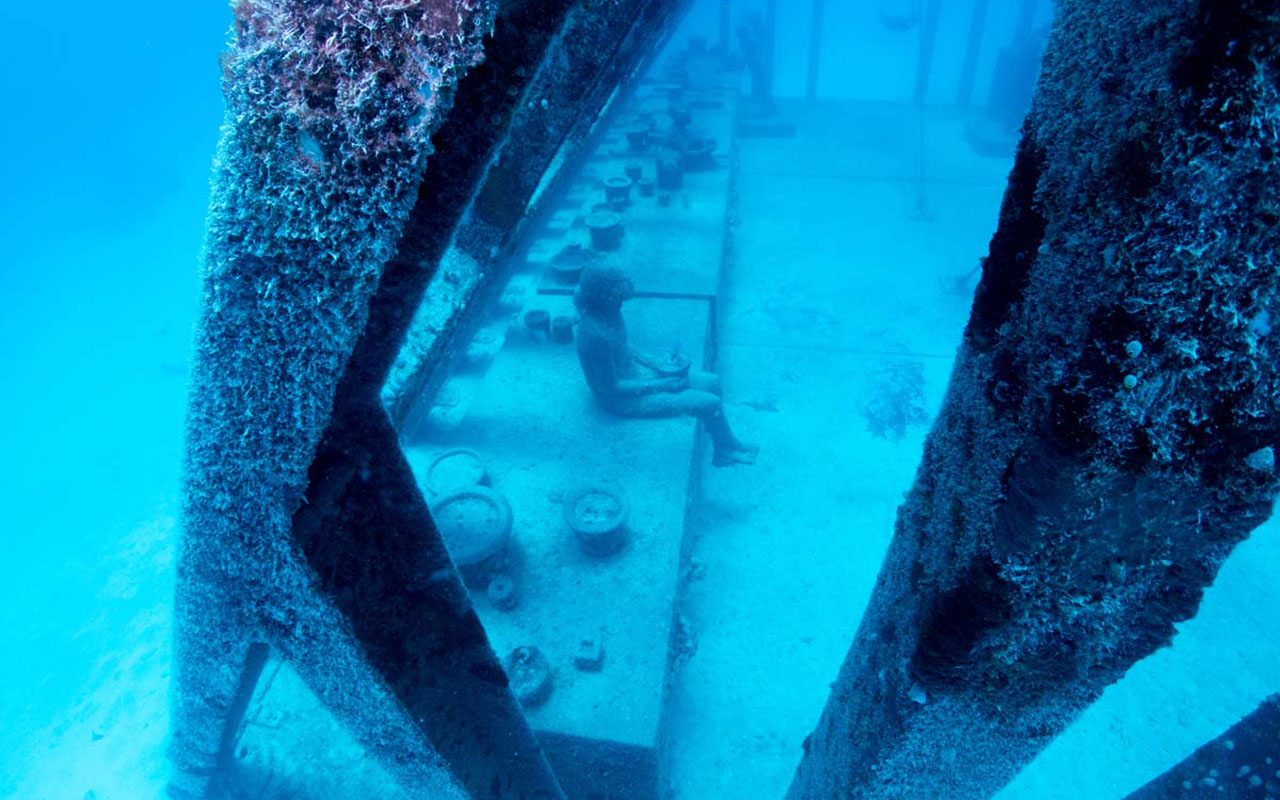 Incredible Museum of Underwater Art 3 Incredible Museum of Underwater Art