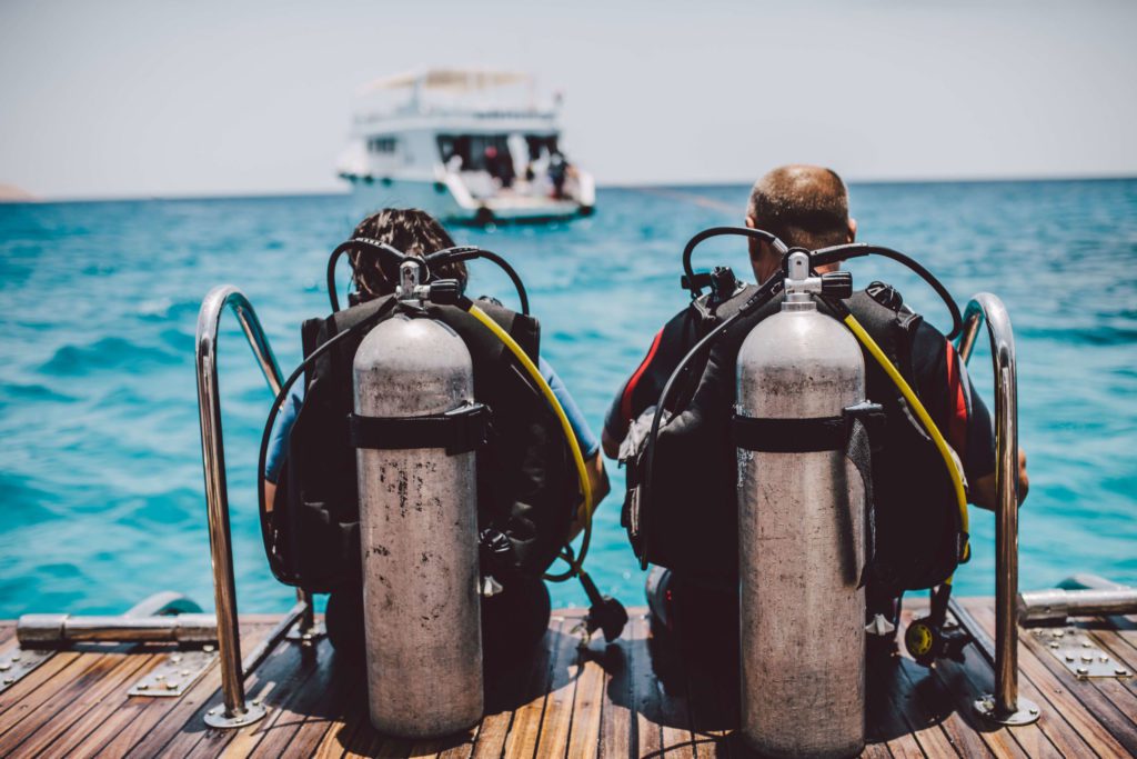 Liveaboard Diving: 10 Top Tips For Booking Your First Liveaboards 2 Ready To Go Scuba Diving