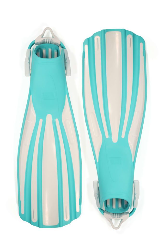 Top 10 Scuba Fins for 2022 3 Fourth Element Rec Fins