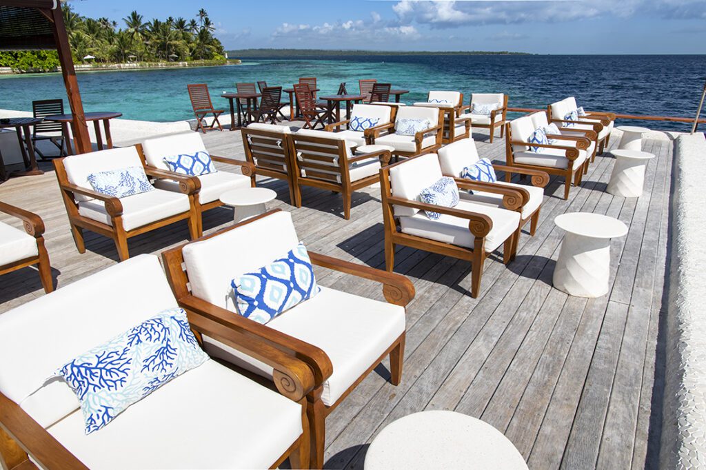 Wakatobi's Front-row Seating For Sunset Shows 1 Sunset views are now more comfortable than ever, thanks to recent upgrades to seating at the bar, which now features an expanded selection of comfy west-facing lounge chairs.