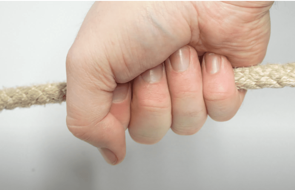 Top 10 Safety Stop Tips 11 Don't hold the rope too tight
