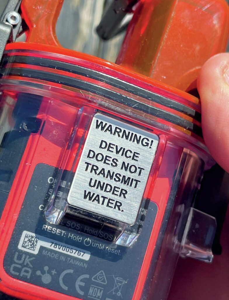 'Warning! Device does not transmit underwater’