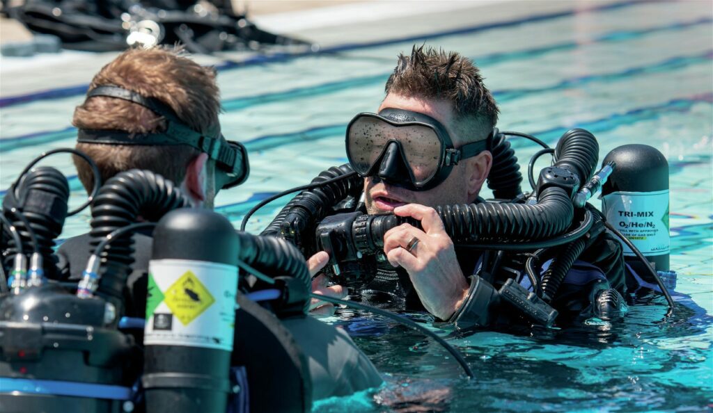 Tech instructor Dave Gration running trydives on an XCCR rebreather