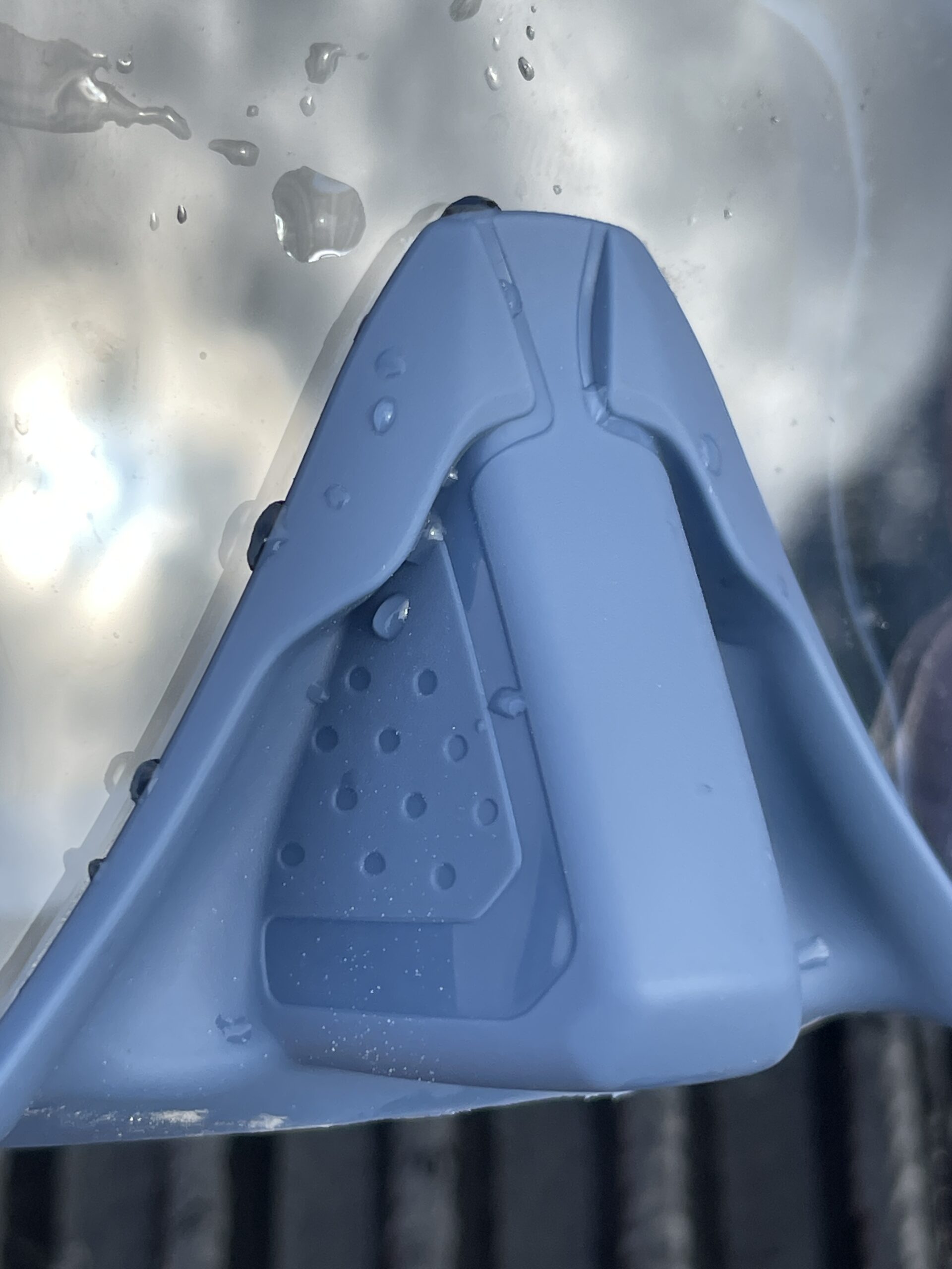 Rated and reviewed: Fourth Element Seeker mask 5 Grippy sections on the nosepiece aid with equalisation