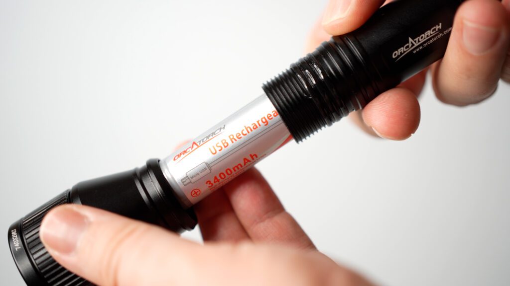 Dive Torch Buyers Guide 3 Dive Torch Buyers Guide 2