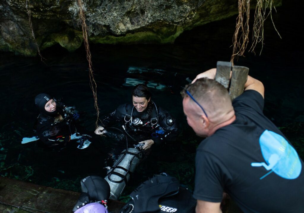Exploring the Hidden Depths: The Xunaan-Ha Cave Expedition in Mexico's Jungle 2 Robbie chatting to Maria and Rannva