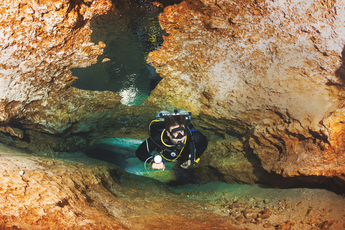 Florida Springs diving caves